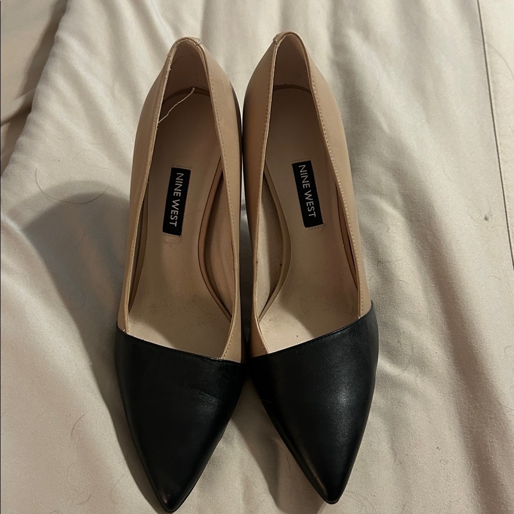 Nine West Black and Beige Pumps